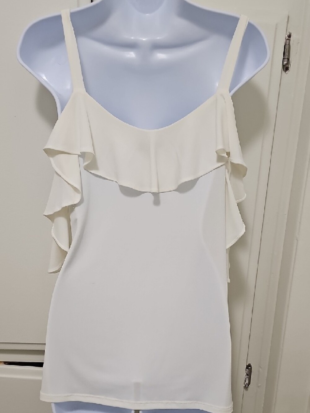 Express Cream Ruffle Cold-Shoulder Cami - Picture 3 of 4